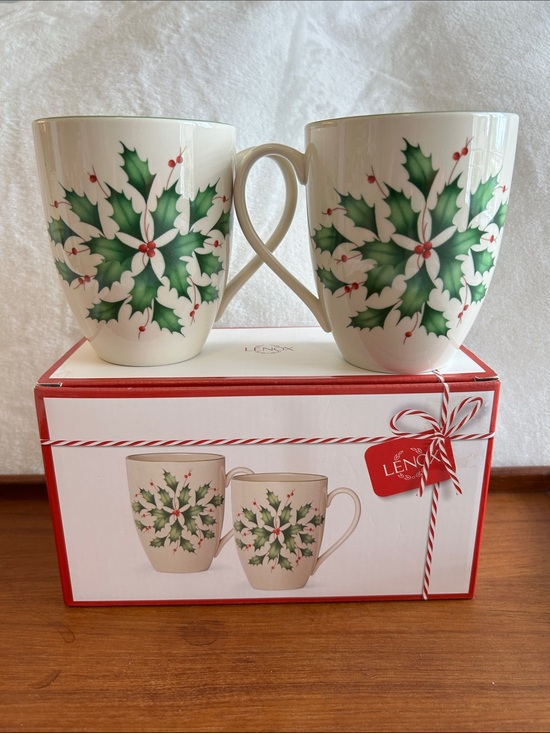 LENOX Other - Lenox Holiday Holly Berry Set Of 2
Coffee Mugs Cups New In Box